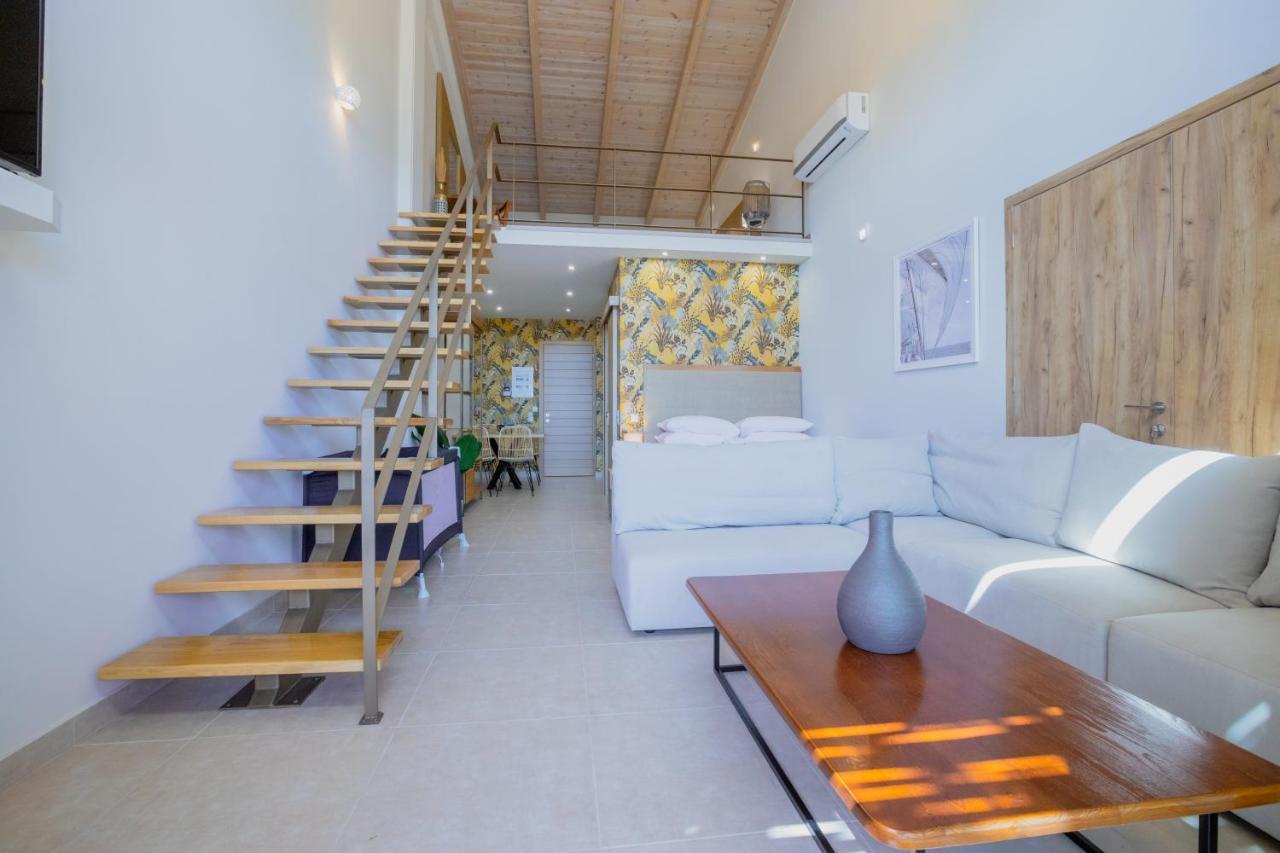 La Perla Di Barla Seafront Apartment Kanalos Luaran gambar