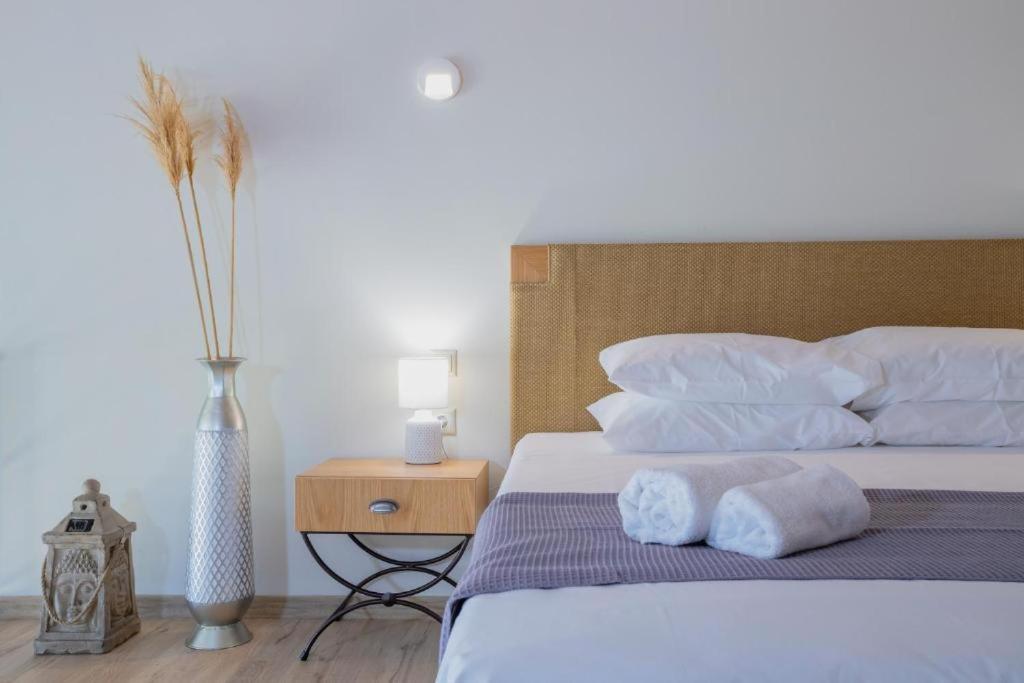 La Perla Di Barla Seafront Apartment Kanalos Luaran gambar