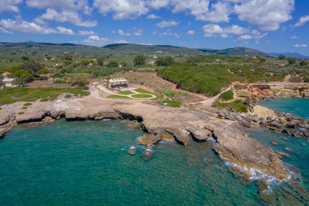 La Perla Di Barla Seafront Apartment Kanalos Luaran gambar